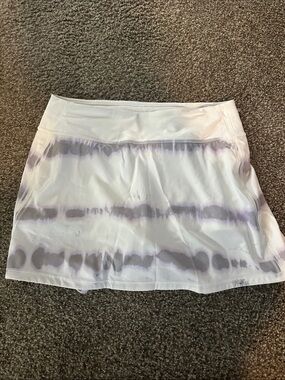 lululemon athletica White Skirt with Lavender Tie-Dye Bands